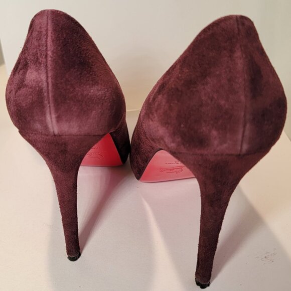 Christian Louboutin purple suede pumps size 40 used from the realreal - Picture 3 of 17
